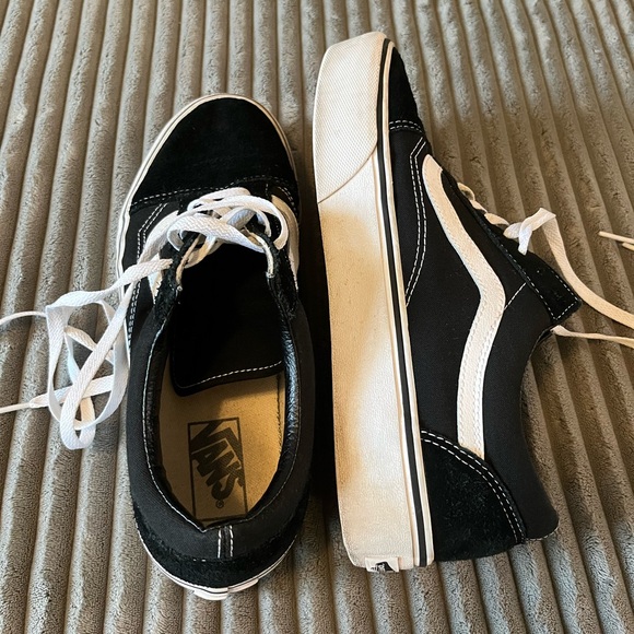 Van’s Old Skool Shoe - Picture 2 of 6